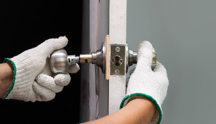 Why You Shouldn’t Ignore a Broken Door Closer